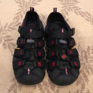 Keen Shoes, Never Worn! Perfect condition